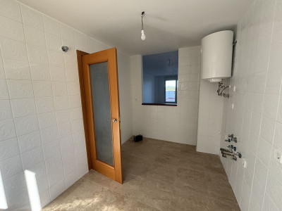 2 Bedroom Middle Floor Apartment in La Duquesa - Image 2