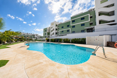 2 Bedroom Middle Floor Apartment in Calanova Golf - Image 5