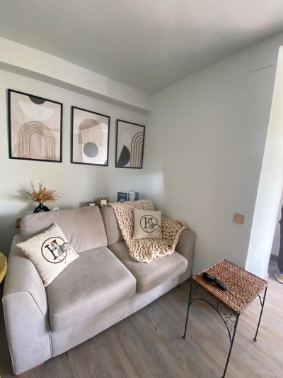 1 Bedroom Middle Floor Apartment in Nueva Andalucía - Image 3