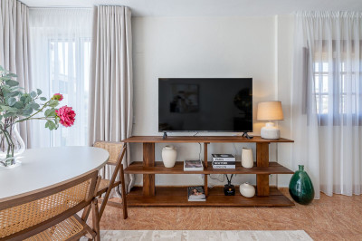 1 Bedroom Penthouse in La Duquesa - Image 4