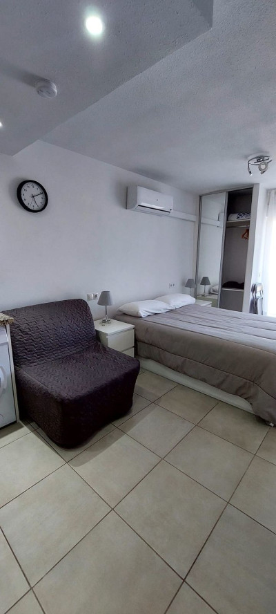 1 Bedroom Middle Floor Apartment in Benalmadena - Image 5