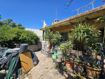 5 Bedroom Semi-Detached House in Estepona - Image 1