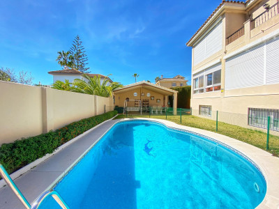 6 Bedroom Detached Villa in Marbella - Image 4