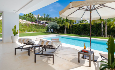 6 Bedroom Detached Villa in Nueva Andalucía - Image 4
