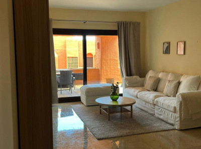 2 Bedroom Middle Floor Apartment in San Luis de Sabinillas - Image 2