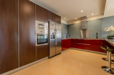 3 Bedroom Ground Floor Apartment in Benahavís - Image 5
