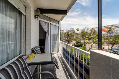 2 Bedroom Middle Floor Apartment in Benalmadena Costa - Image 2