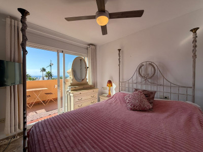 3 Bedroom Townhouse in Estepona - Image 4