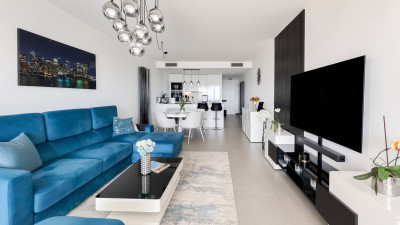 2 Bedroom Middle Floor Apartment in La Duquesa - Image 3