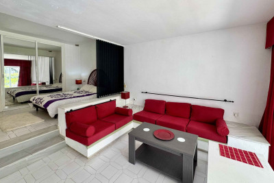 Ground Floor Studio in Miraflores - Image 4