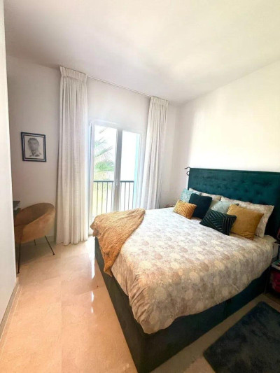 3 Bedroom Penthouse in El Paraiso - Image 2