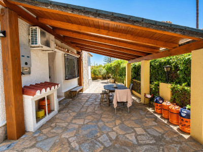 3 Bedroom Detached Villa in La Duquesa - Image 4