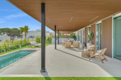 4 Bedroom Ground Floor Apartment in Santa Clara - Image 4