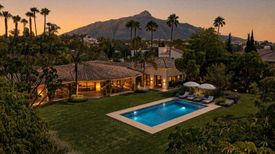 5 Bedroom Detached Villa in Nueva Andalucía - Image 1