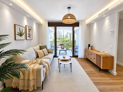 2 Bedroom Middle Floor Apartment in La Duquesa - Image 4