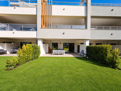 2 Bedroom Ground Floor Apartment in Casares Playa - Image 2