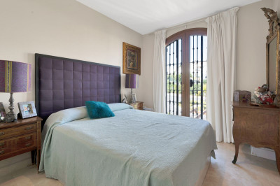 3 Bedroom Townhouse in Estepona - Image 4