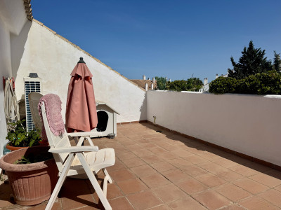 4 Bedroom Penthouse Duplex in Guadalmina Baja - Image 3