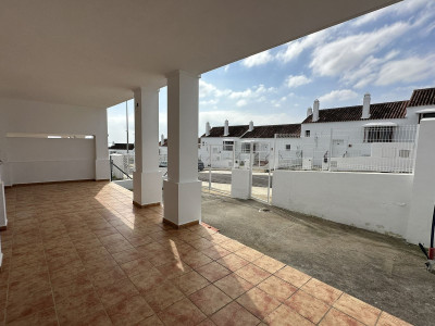 2 Bedroom Townhouse in Doña Julia - Image 5