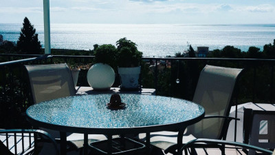 4 Bedroom Detached Villa in Estepona - Image 2