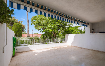 4 Bedroom Ground Floor Apartment in Marbella - Image 3