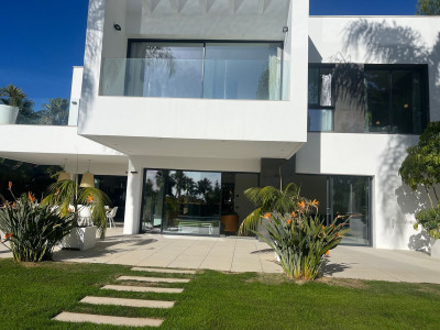 6 Bedroom Detached Villa in Nagüeles - Image 3