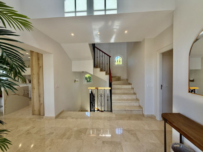 4 Bedroom Detached Villa in El Rosario - Image 2