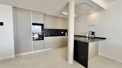 3 Bedroom Penthouse in Selwo - Image 5