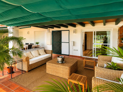 2 Bedroom Middle Floor Apartment in Nueva Andalucía - Image 5