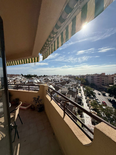 4 Bedroom Top Floor Apartment in Estepona - Image 5