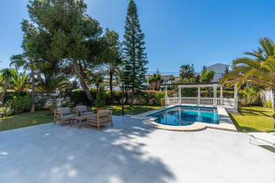 4 Bedroom Detached Villa in Marbesa - Image 2