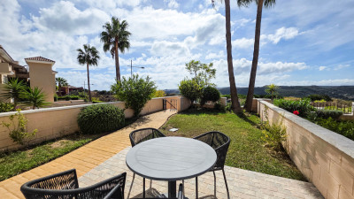 4 Bedroom Semi-Detached House in La Duquesa - Image 2