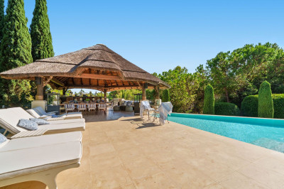 6 Bedroom Detached Villa in The Golden Mile - Image 2
