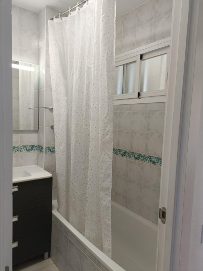 1 Bedroom Middle Floor Studio in Marbella - Image 3