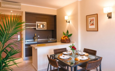 1 Bedroom Ground Floor Apartment in Bel Air - Image 3