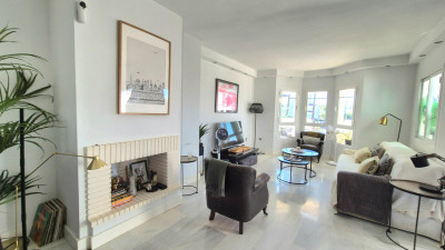 3 Bedroom Middle Floor Apartment in Marbella - Image 3