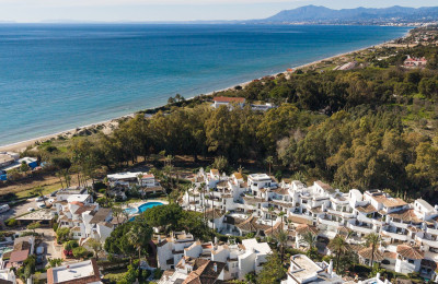 4 Bedroom Ground Floor Apartment in Elviria
