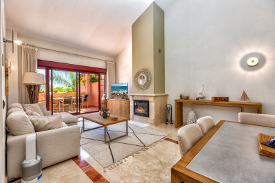 3 Bedroom Penthouse Duplex in La Mairena - Image 2