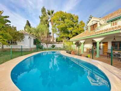 5 Bedroom Detached Villa in Marbella - Image 2