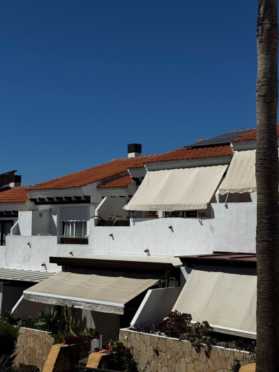 3 Bedroom Townhouse in El Chaparral - Image 2