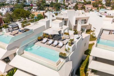 3 Bedroom Detached Villa in Nueva Andalucía - Image 1