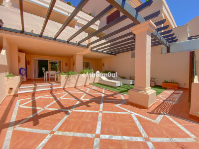 2 Bedroom Ground Floor Apartment in Nueva Andalucía - Image 1