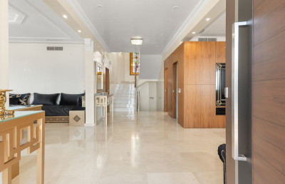 6 Bedroom Detached Villa in Benalmadena Costa - Image 3