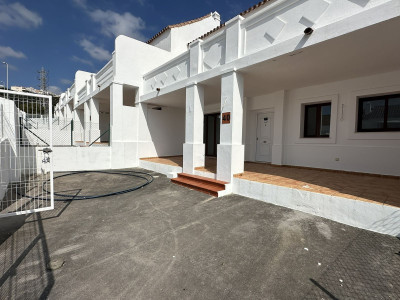 2 Bedroom Townhouse in Doña Julia