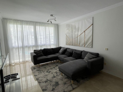 4 Bedroom Penthouse in Puerto Banús - Image 2