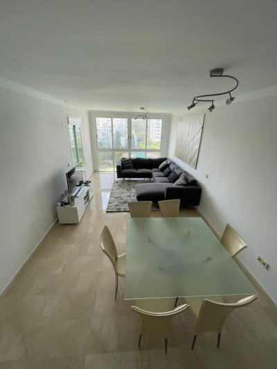 4 Bedroom Penthouse in Puerto Banús - Image 3