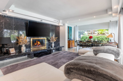 2 Bedroom Semi-Detached House in La Quinta - Image 5