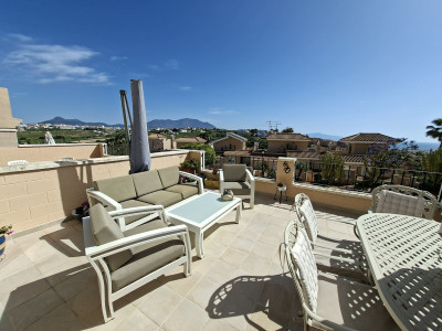 3 Bedroom Townhouse in La Duquesa - Image 2