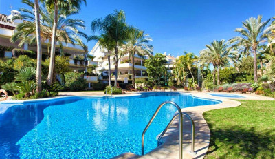 3 Bedroom Middle Floor Apartment in The Golden Mile - Image 2
