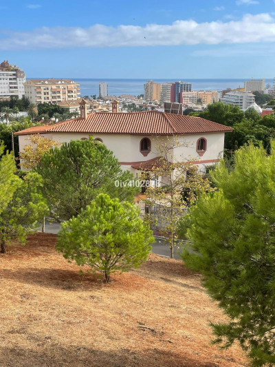 6 Bedroom Detached Villa in Benalmadena Costa - Image 3